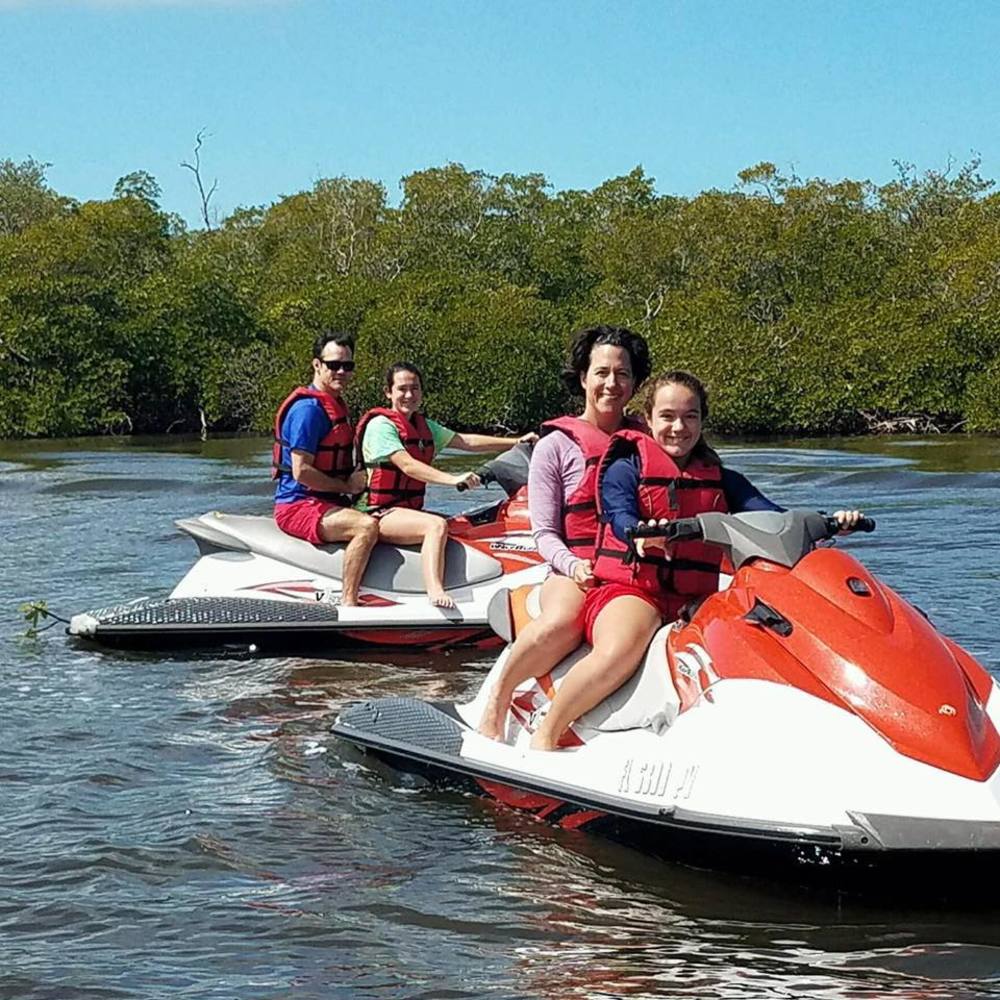 Meet your Posher, Kelly